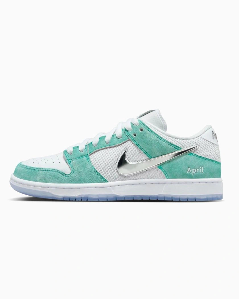 Nike SB Dunk Low April